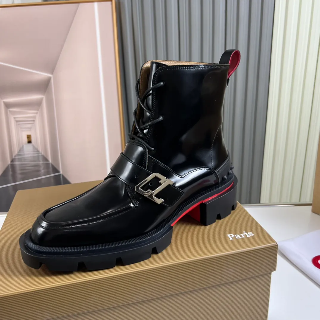 Men's shoes 💰800💰 CL popular red-soled boots 🆑1:1 original mold, Christian* Louboutin, imported open-edge beaded cowhide leather on the upper + water-dyed cowhide lining, original outsole ⬆️ wear-resistant and non-slip, full set of counter packaging 🎁38-45 (38.45 for customization, non-refundable)
